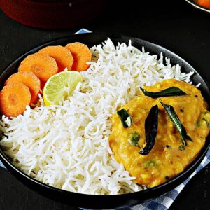 Plain rice/Jeera rice, dal, vaja, mixed sabji, Fish